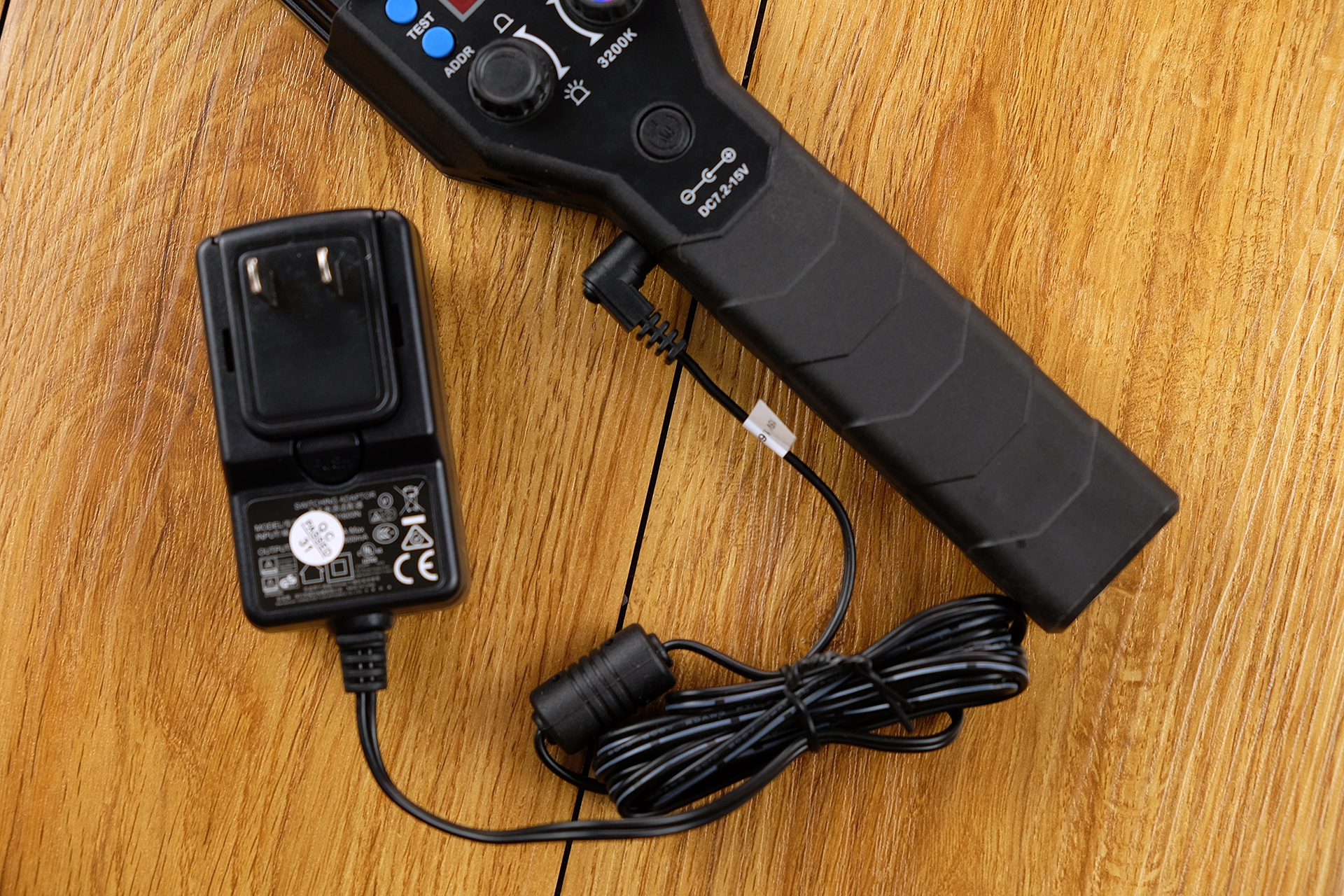 人像摄影补光灯推荐,怎样选择户外人像摄影补光灯