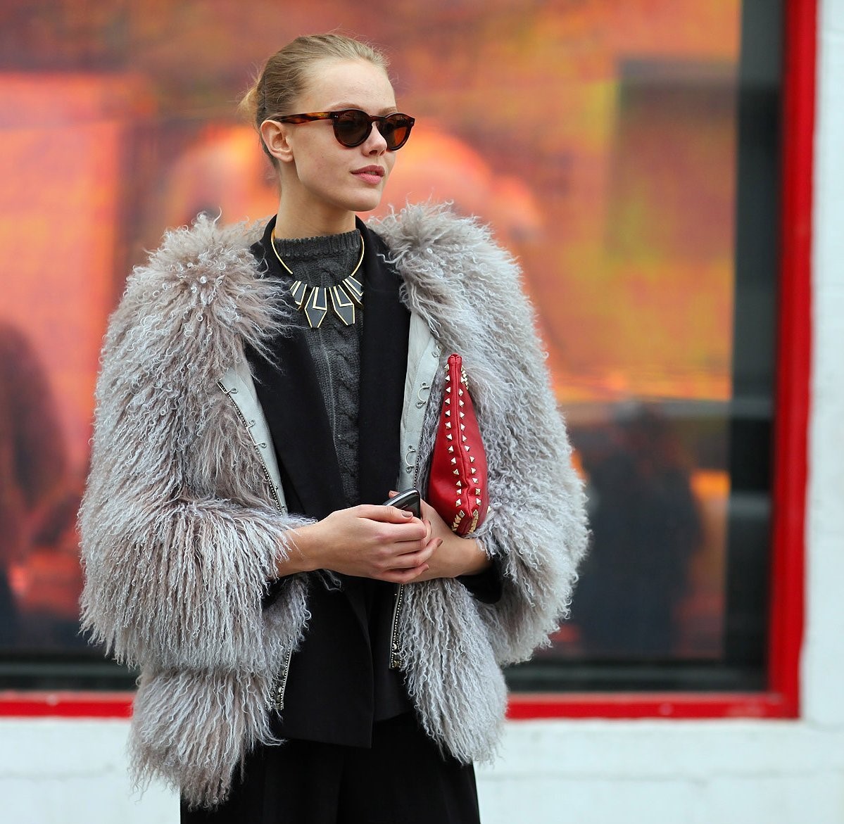 去俄罗斯,推荐买件貂皮带回去!