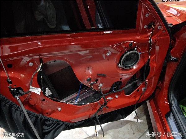 经开区宝马3系音响改装效果,广元宝马3系改装灯光