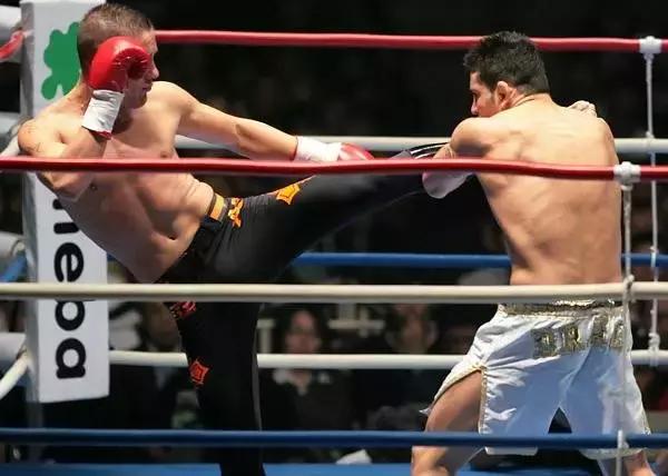 拳迷炮轰一龙完整视频,拳迷最新比赛消息