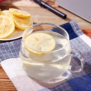 苗条的人起床前的3个小动作