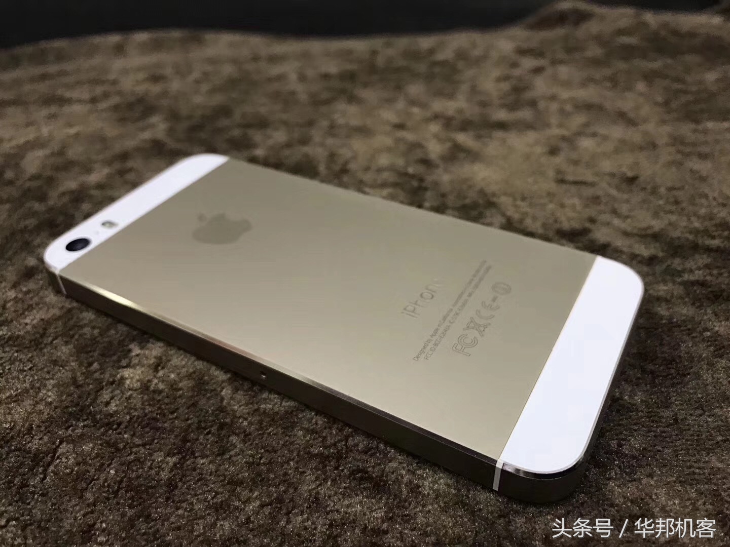 iphone5s土豪金现在值多少钱,iphone5s十年前有多豪华