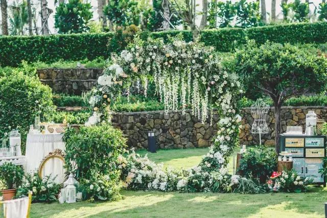 朋友在酒店结婚,在酒店结婚是什么感觉