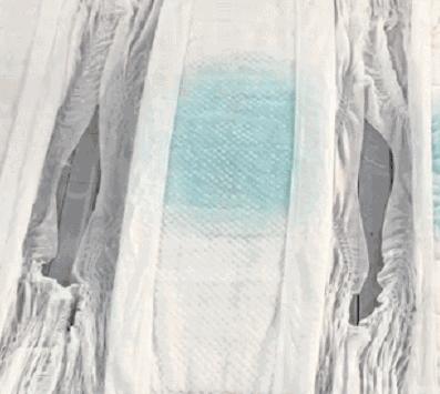 各大品牌纸尿裤大比拼,纸尿裤和宝宝打架