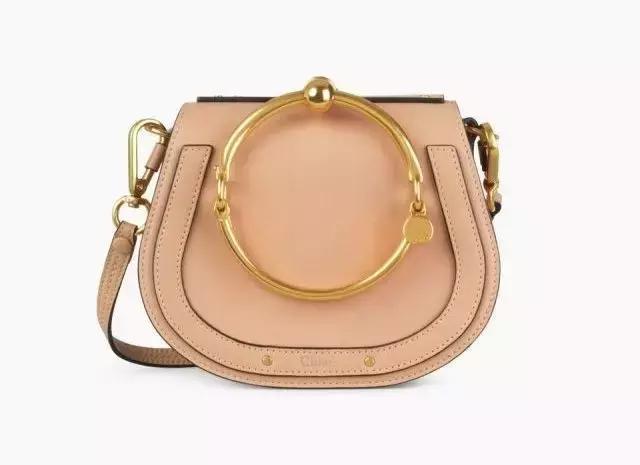 刘雯唐嫣同款小猪包,刘雯唐嫣最新消息