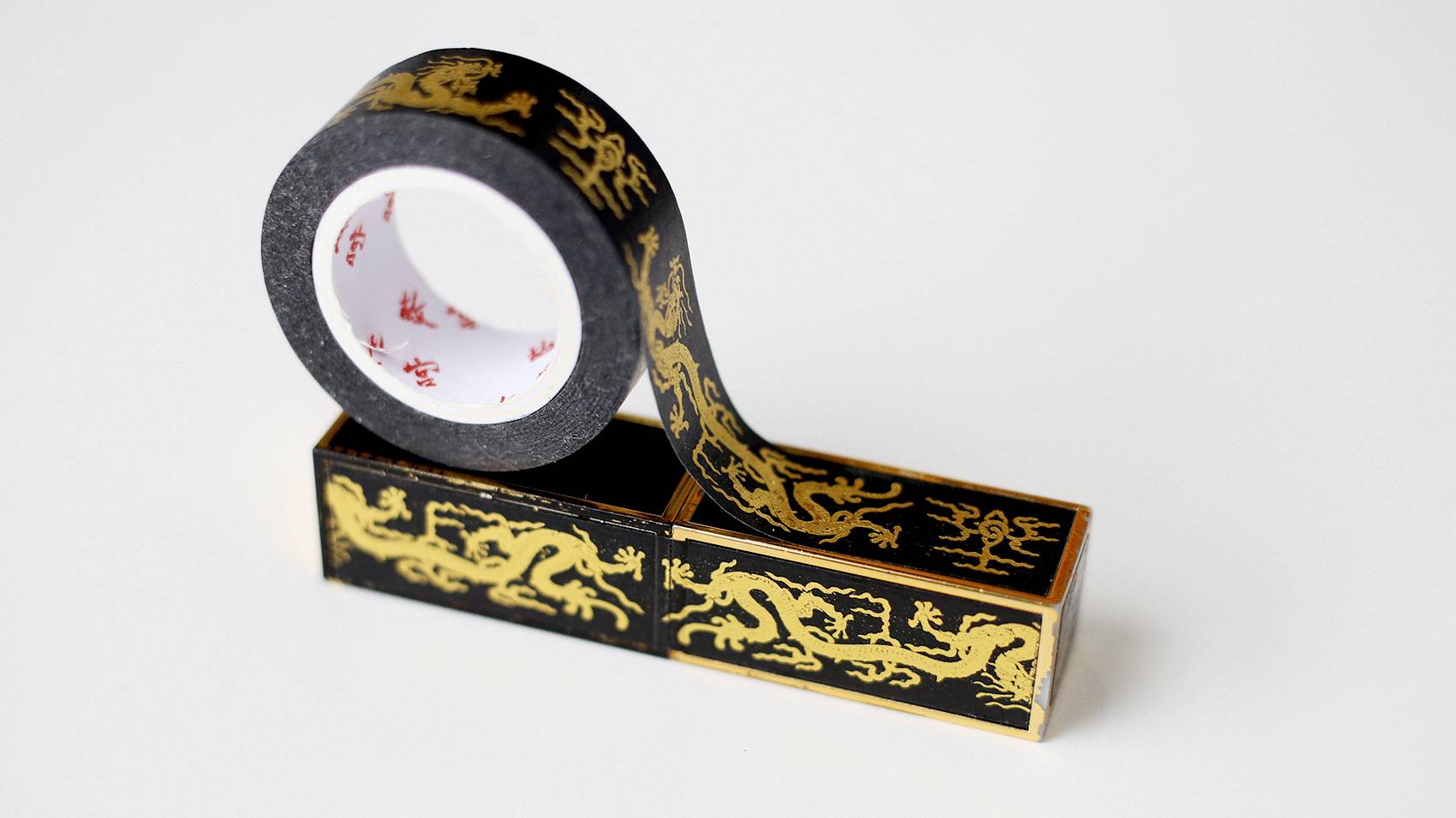 我在故宫修文物的主题海报的寓意,我在故宫修文物海报用的什么字体