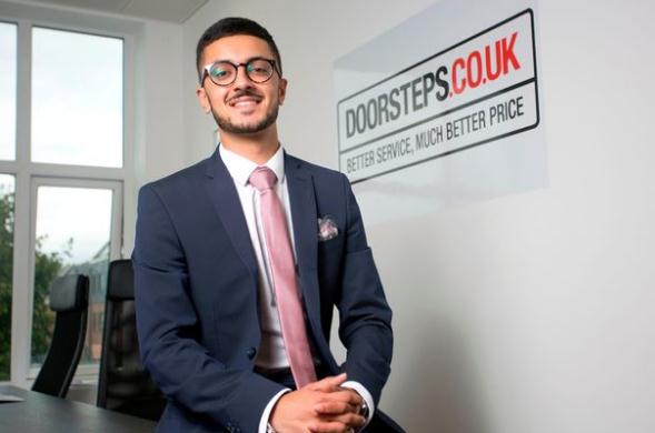 “英国最年轻的百万富翁”:19岁白手起家,自主创业赚百万