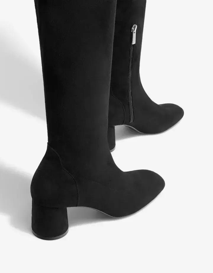 杨幂王子文同款鞋子,王子文杨幂都这么穿