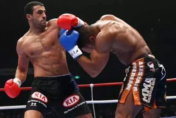 拳迷炮轰一龙完整视频,拳迷最新比赛消息