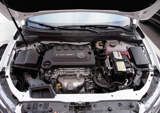 英朗1.5和明锐1.5选哪个,明锐对比速派哪个好