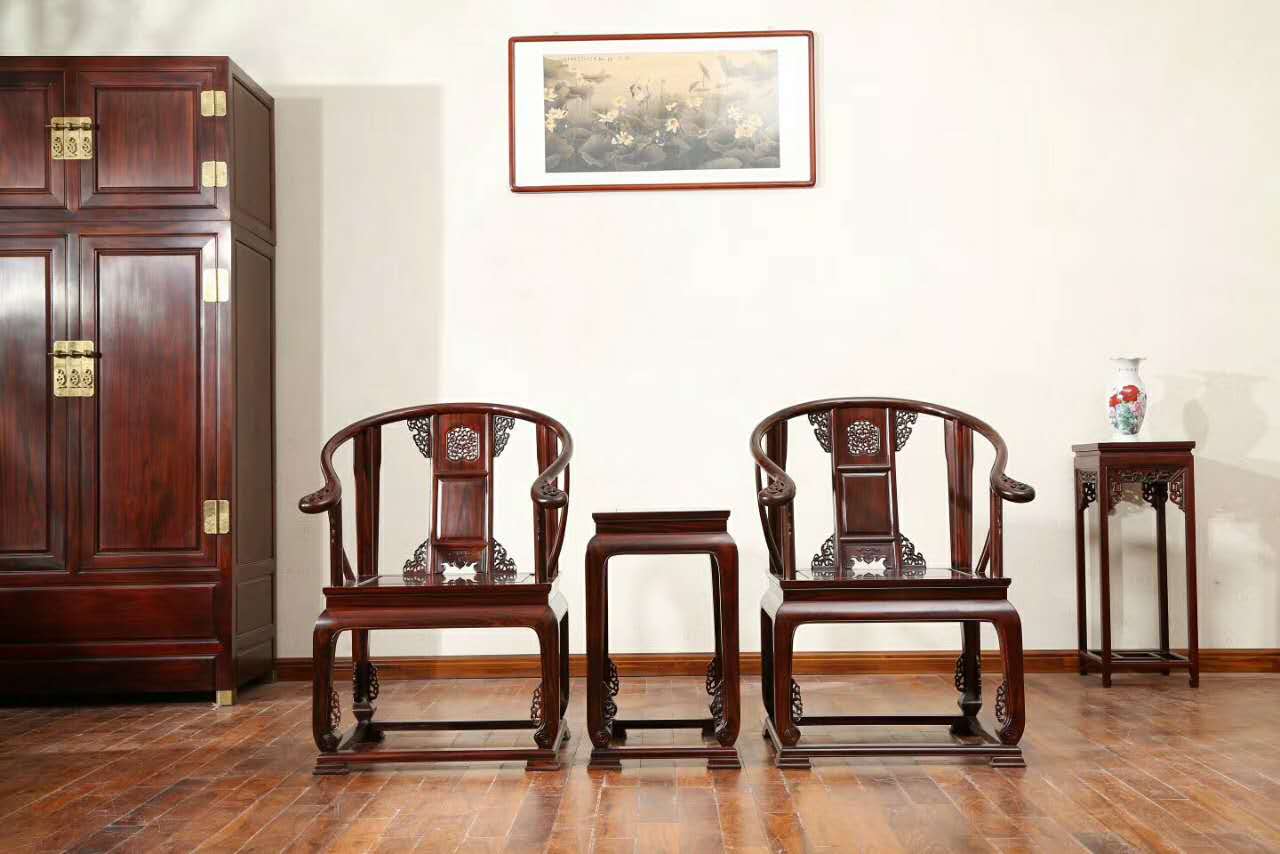 黑酸枝木特点,阔叶黄檀和黑酸枝木哪个贵一点