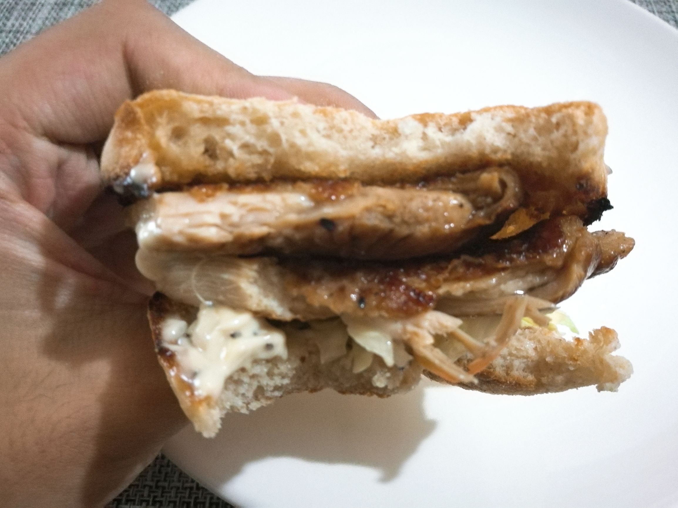 麦当劳原味板烧鸡腿堡测评,麦当劳早餐双层鸡腿堡吐槽