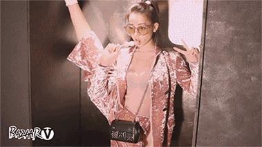 杩附鐑反鑷甫缇庨,鍏虫檽褰よ开涓界儹宸存棤缇庨