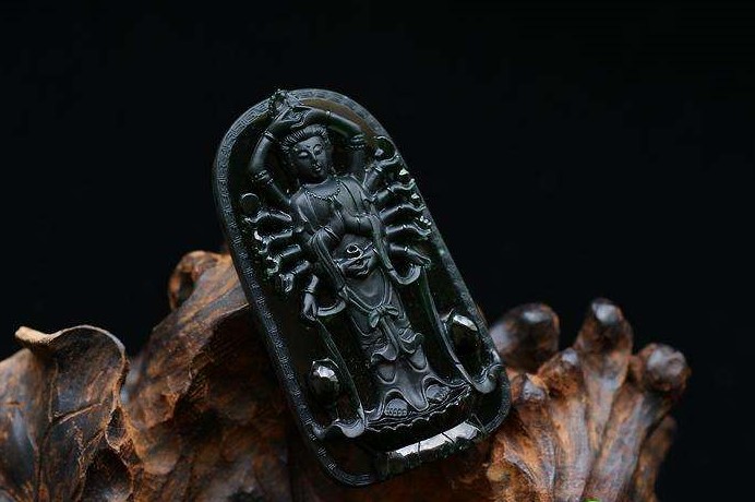 如何区分翡翠十二生肖守护神,十二生肖守护神翡翠吊坠直播