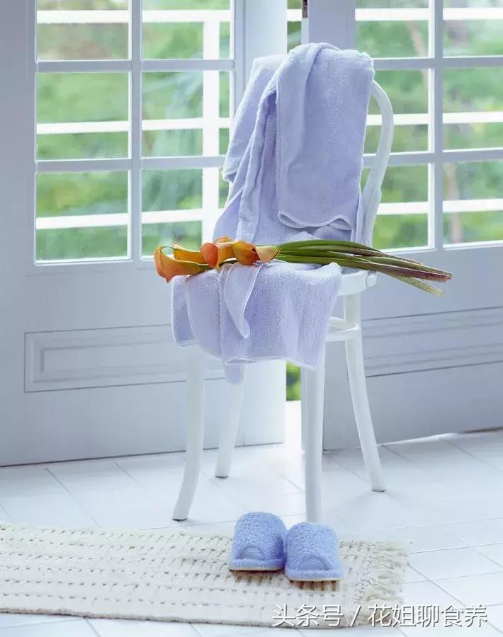 坐完月子洗澡注意事项,坐完月子第一次洗头洗不干净