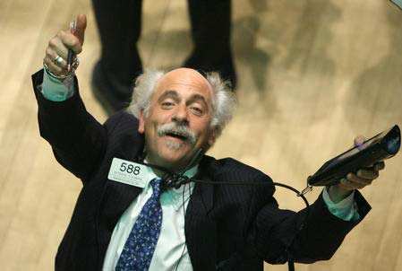 28岁的他让这家资产上亿的银行以1英镑贱卖