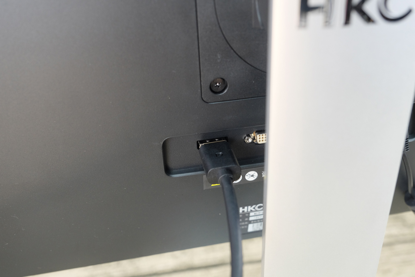 能吃鸡的电脑配置还能玩什么,能玩吃鸡又能设计的笔记本