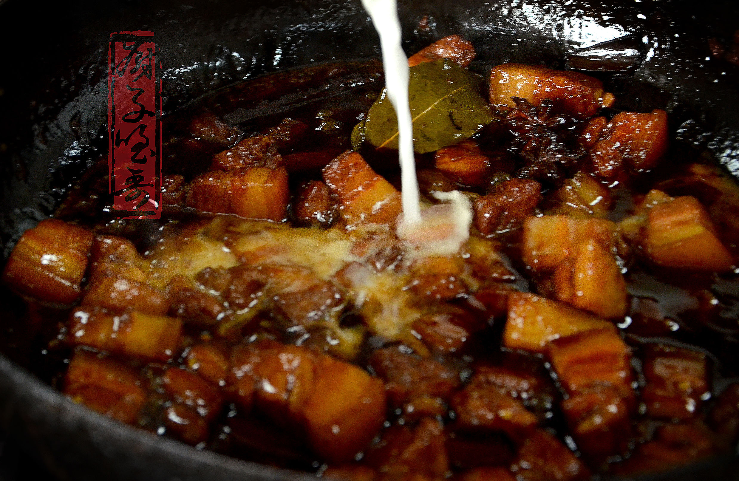 不加一滴水的浓油赤酱红烧肉,不加一滴水的黄酒红烧肉