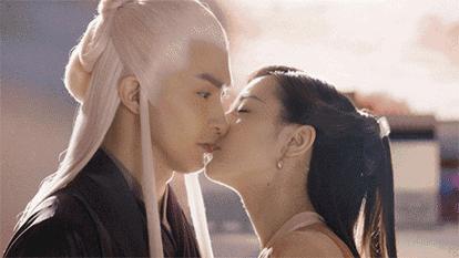 杩附鐑反鑷甫缇庨,鍏虫檽褰よ开涓界儹宸存棤缇庨