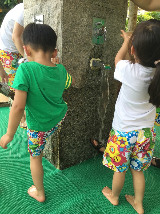 我们和孩子一起去三亚旅行,一大两小亲子三亚游