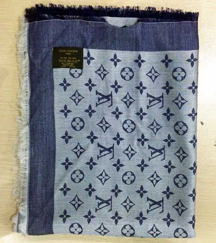 lv衣服洗标真假 (lv披肩怎么判断洗标)