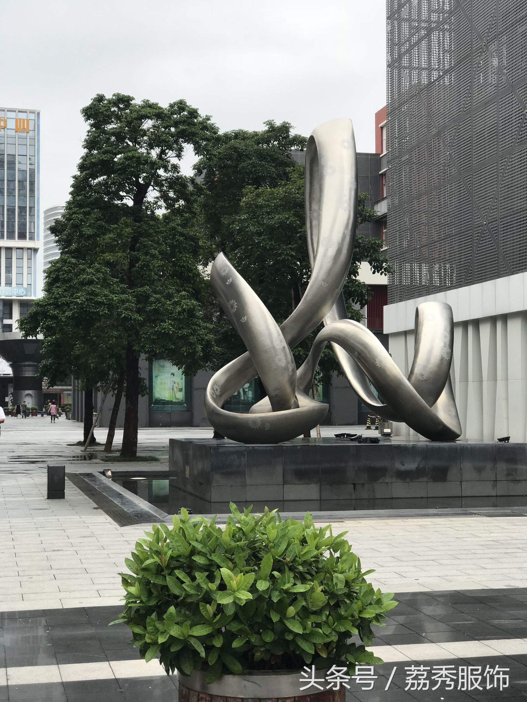 深圳荔秀服装批发市场有男装吗,深圳荔秀服装批发市场几点关门