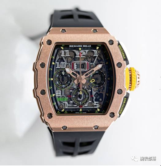 年薪10万销售适合戴多少钱的手表 (拿着3000工资戴着2万的手表)