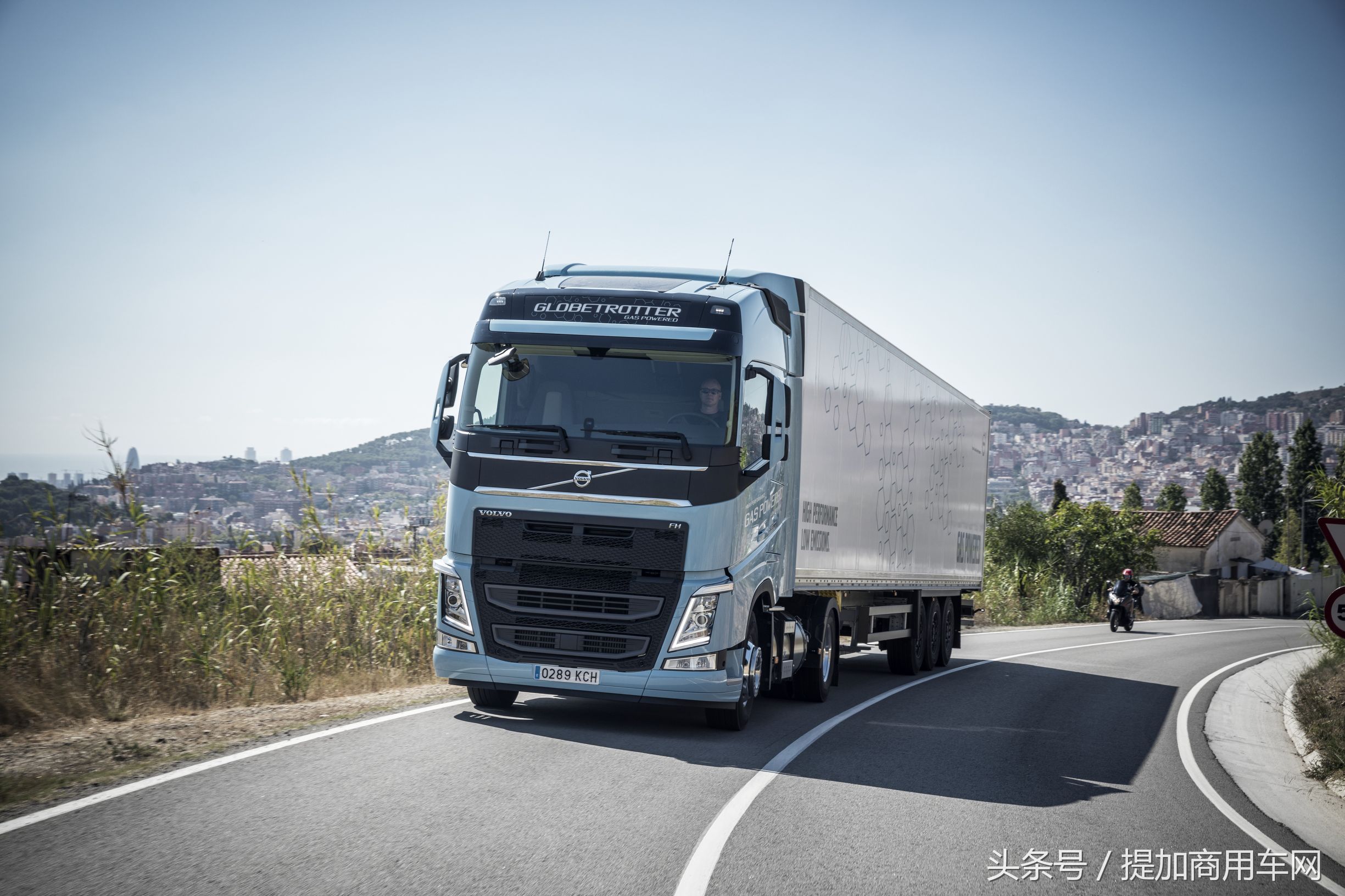 新能源汽车比燃油卡车好吗,新能源车和天然气车哪个更好点