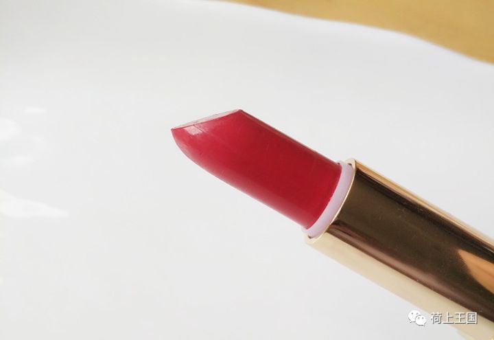 顶级植物油+进口SunChemical植物色粉,用心手作安全滋润口红