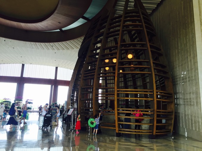 我们和孩子一起去三亚旅行,一大两小亲子三亚游