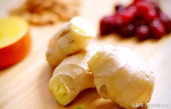 坐完月子洗澡注意事项,坐完月子第一次洗头洗不干净