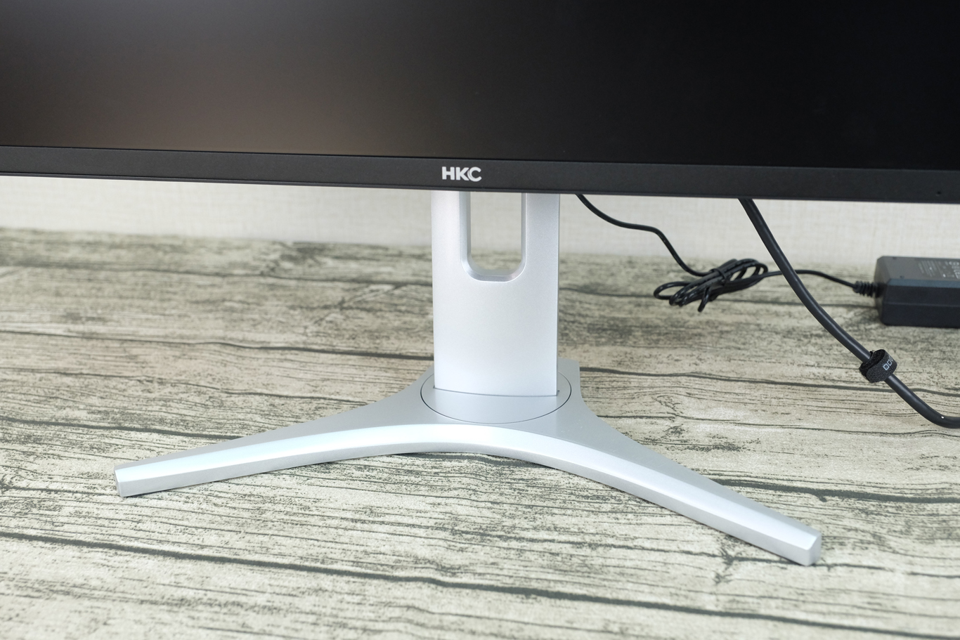 能吃鸡的电脑配置还能玩什么,能玩吃鸡又能设计的笔记本