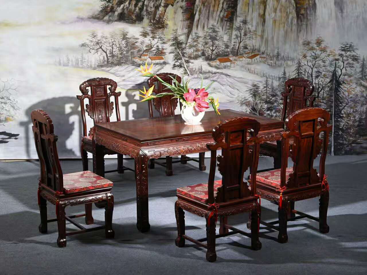 黑酸枝木特点,阔叶黄檀和黑酸枝木哪个贵一点