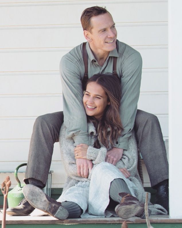 你可能需要一个新老公，万磁王迈克尔·法斯宾德近日低调成婚