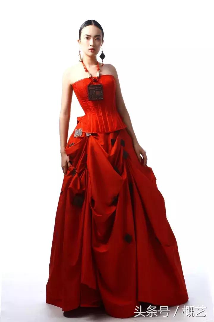 吕越服装设计,中国服装设计师·吕越