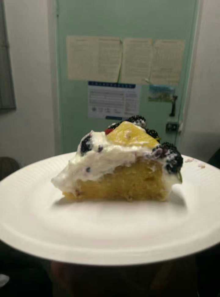 在宿舍打王者输到疯了,在宿舍打王者输了完整版