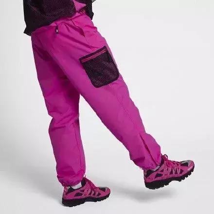 supremexnikesb联名,supreme和nike联名卫衣真假