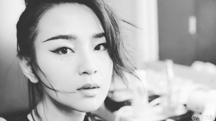 缩小版周笔畅,大脸变小的视频