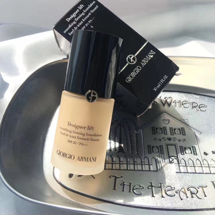 DW粉底液阿玛尼红标,dw粉底液和兰蔻粉底