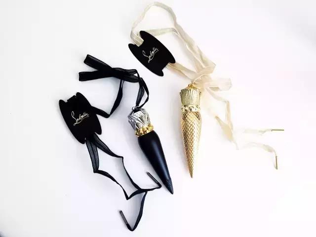 吴昕晒满满一箱的大牌口红,却被何穗一张图秒杀!