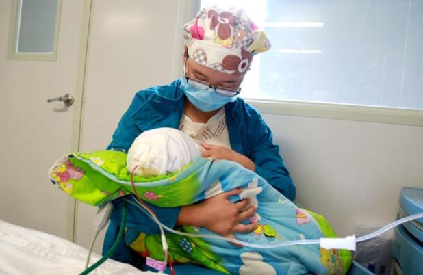 河南3地被评为中国最美目的地;首批销往国内iPhoneX从郑州发货