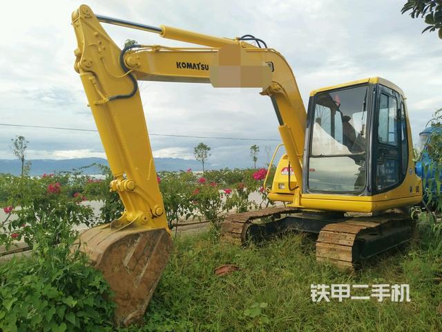 二手现代挖掘机推荐哪款,6万到8万的二手挖掘机哪个好