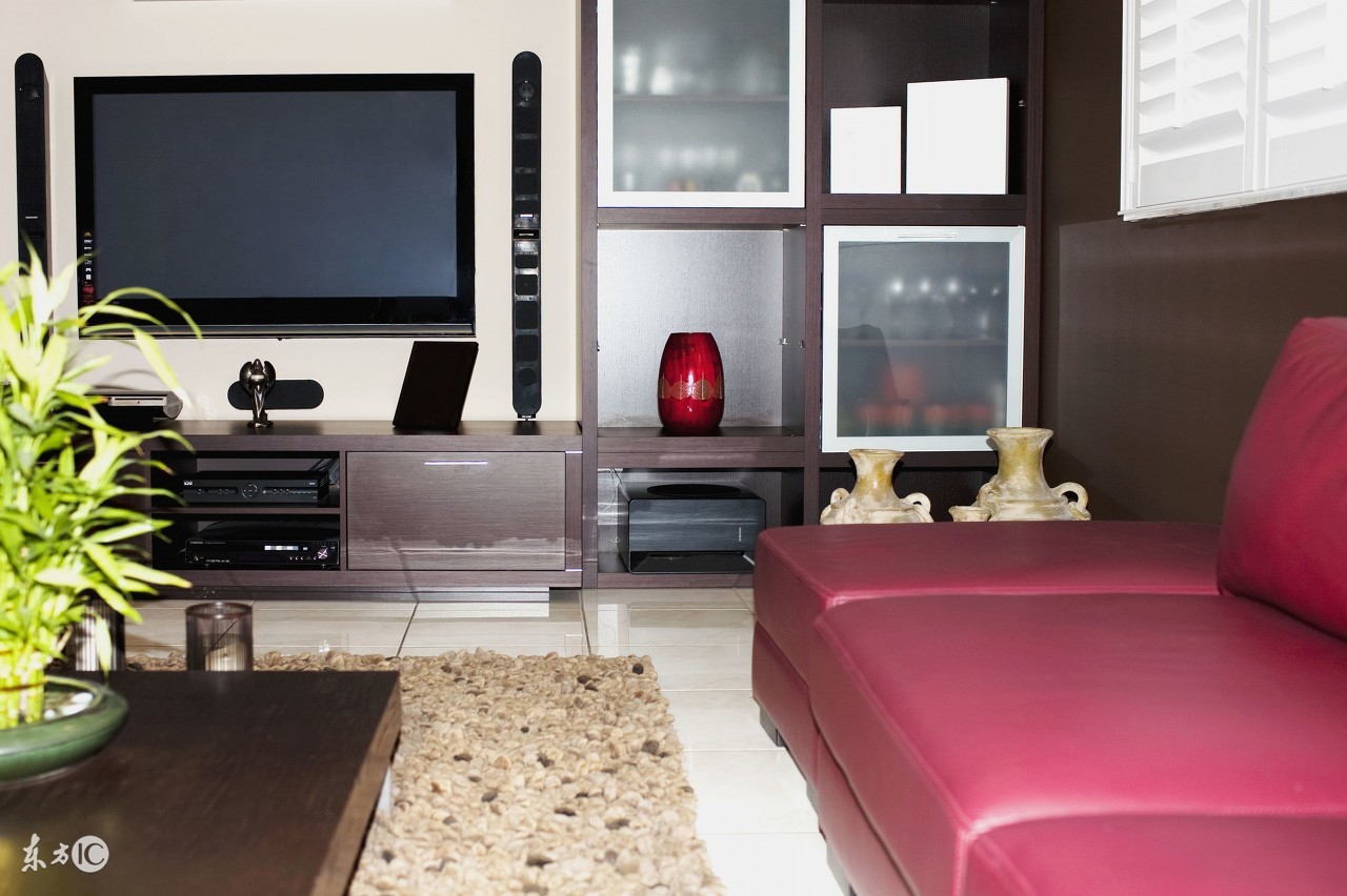 李居明怎样找家中财位,家中财位哪个方位最好