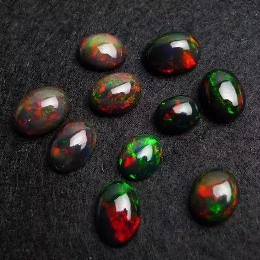 欧泊配什么颜色最好看,欧泊有什么颜色好看