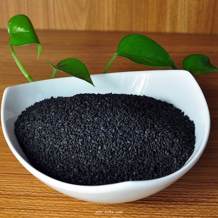 女人有黑眼圈用什么方法能消除,50岁的女人黑眼圈严重怎么办