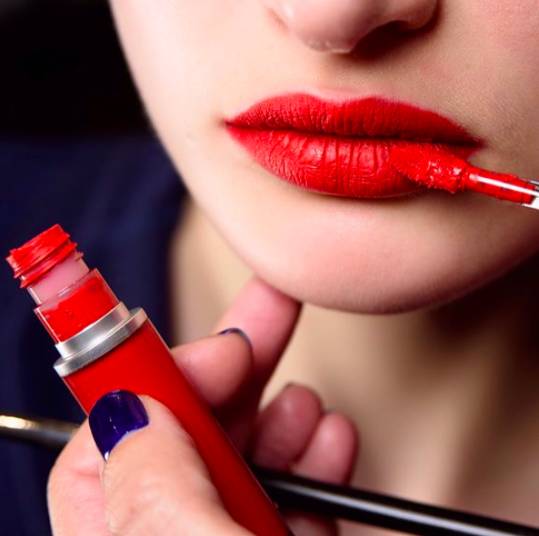 韩国idol同款润唇膏,韩国大势idol