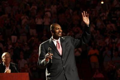 马布里汶川捐款,马布里在北京首钢