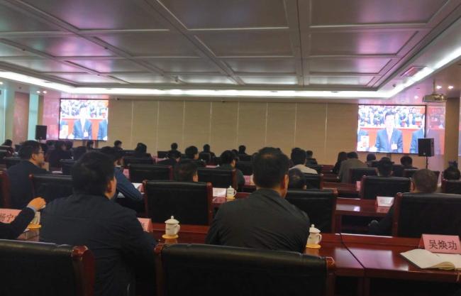 河南3地被评为中国最美目的地;首批销往国内iPhoneX从郑州发货