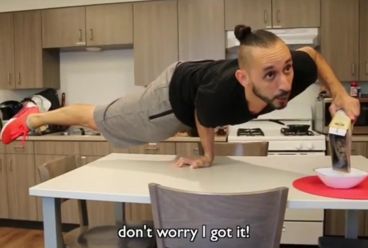 教你6分钟练出六块腹肌,如何1秒钟就能拥有12块腹肌