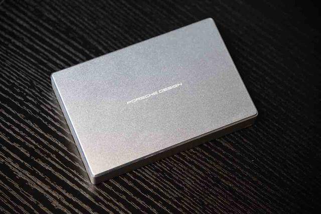 公认最好的三款移动硬盘,多款移动固态硬盘测试